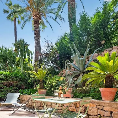 Avec Terrasse, Patio Et Garage A Διαμέρισμα Μεντόν